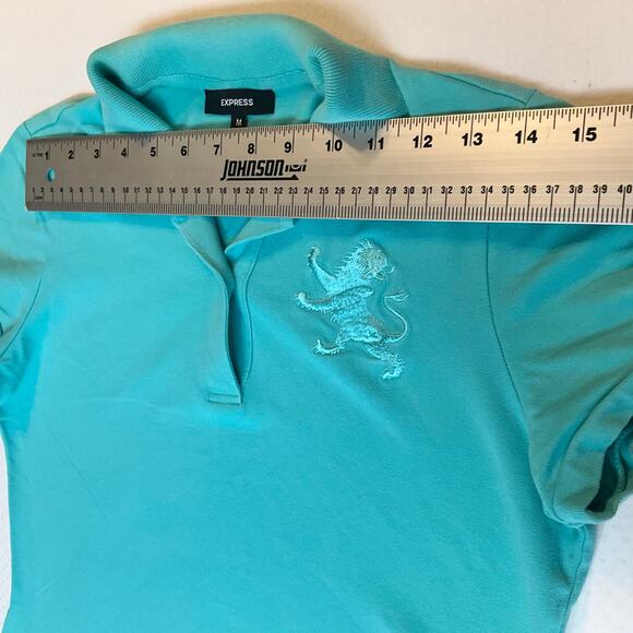 Express Women Polo Shirt Size M Teal Blue Short Sleeve Stretch Embroidered Lion - Picture 2 of 7